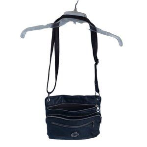 Relic Black Three Zipper Closure Handbag